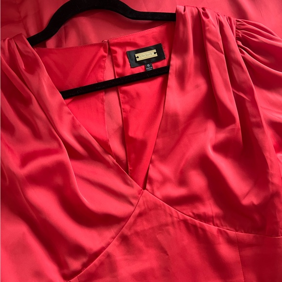 Alexia Admor Red Satin Puff Sleeve Midi V Neck Slit Dress Size 6 - Picture 6 of 8